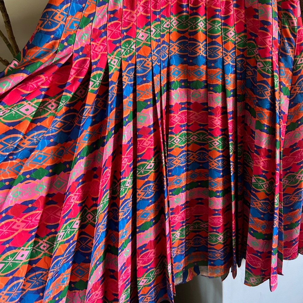 SALONI Karen Graphic Stripe-Printed Dress - Picture 11 of 14